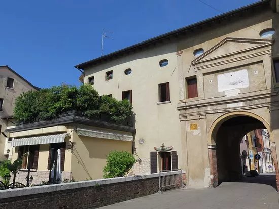 Porta San Giovanni