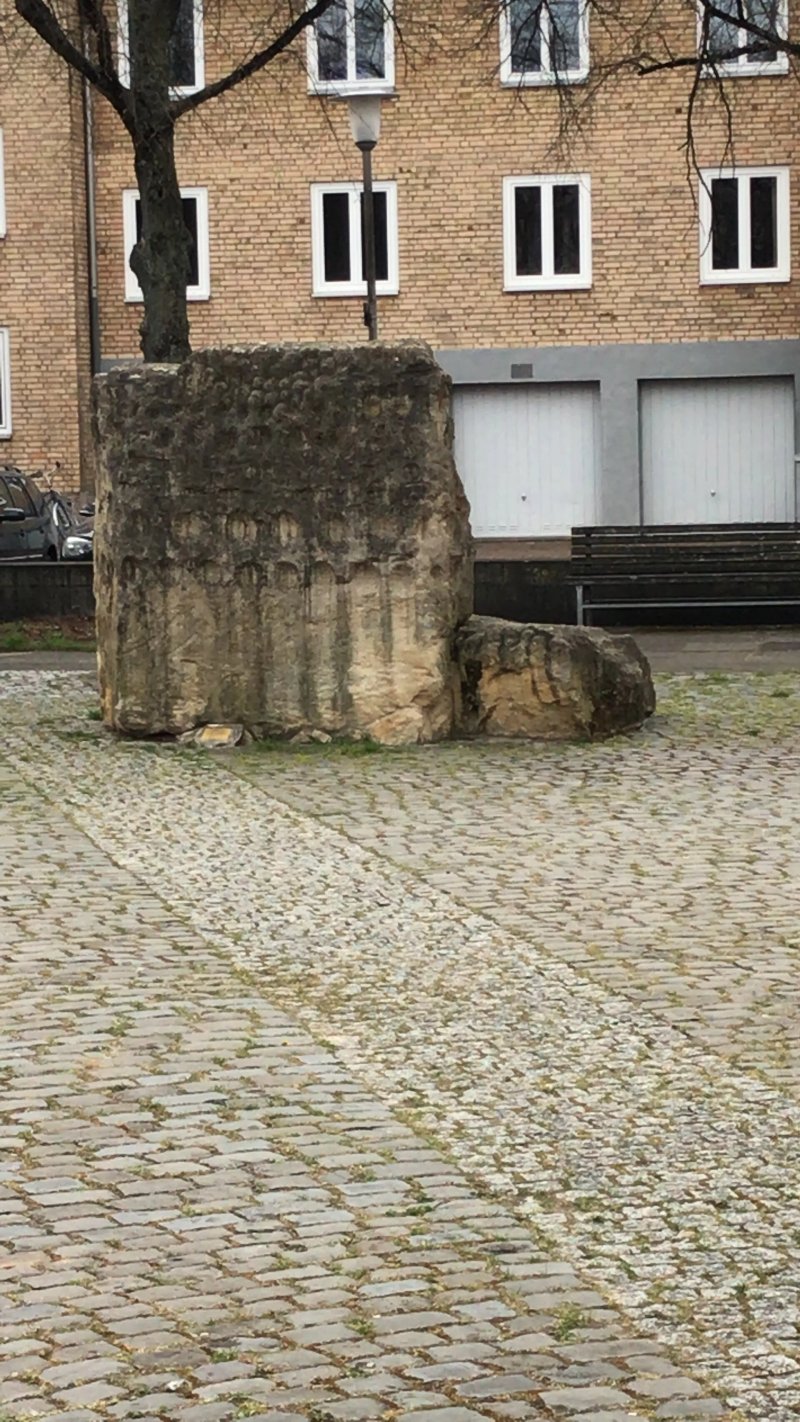 Wunschestein Skulptur