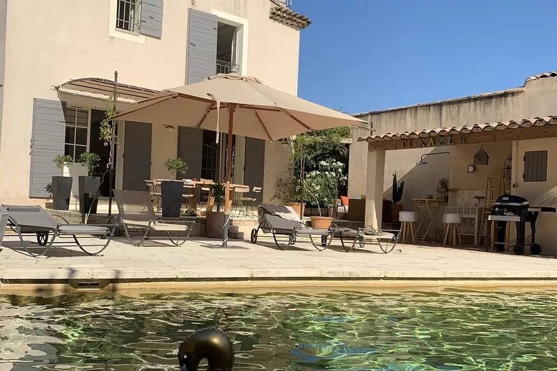 LOURMARIN, a charming village with the sweet atmosphere of beautiful Provence