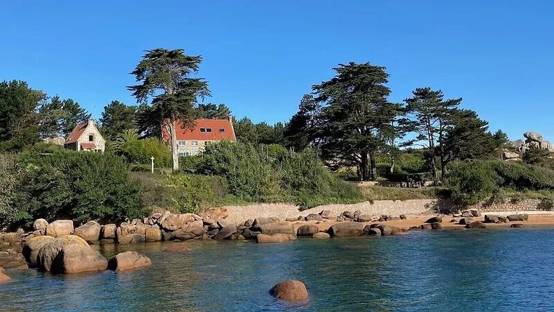 Sea view Pink Granite Coast, house 4 persons
