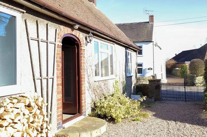 2 bedroom accommodation in Pentrich, near Ripley