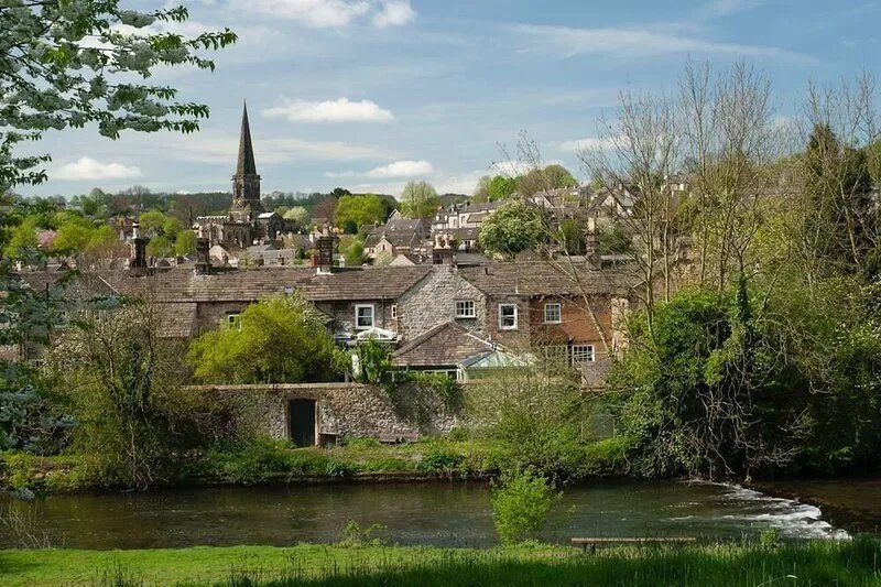 Country cottage for four people set in 12 acres of Peak District National Park