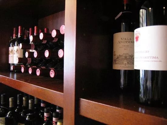 Enoteca La Cantina Castellucci