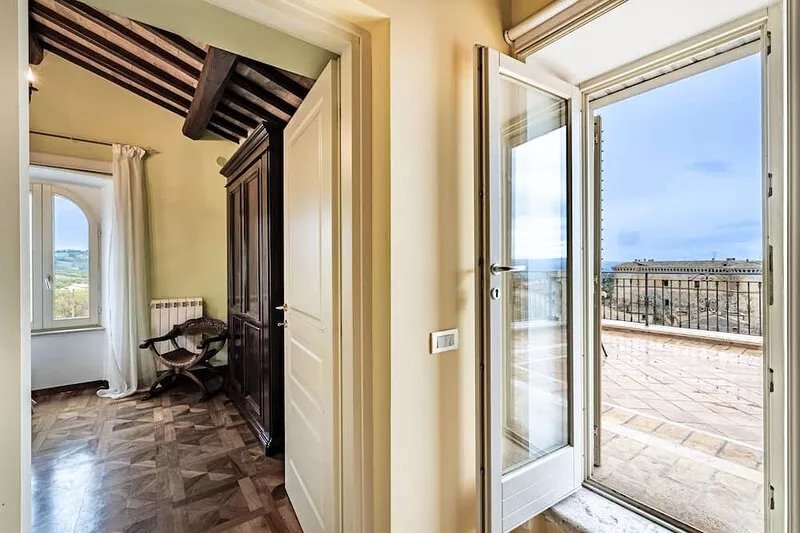 Beautiful Villa With Private Spa, Alviano, Italy