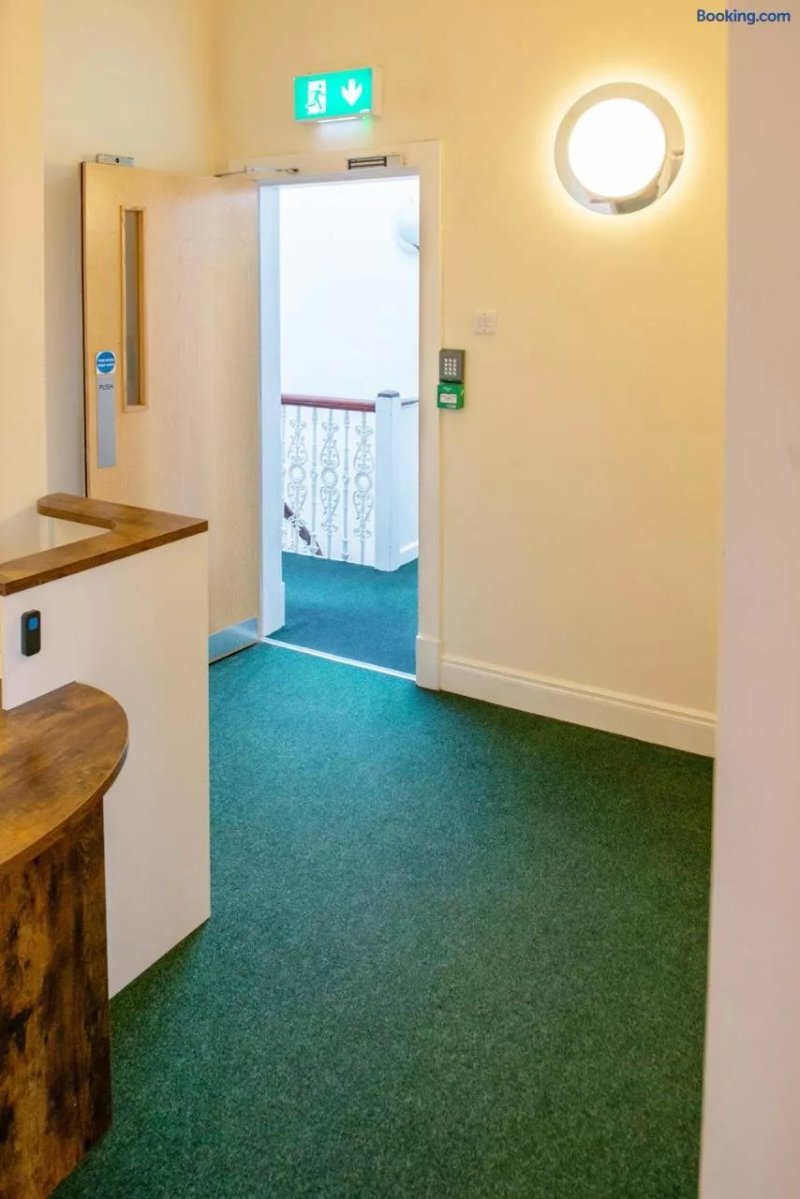 Botanic Avenue Hostel