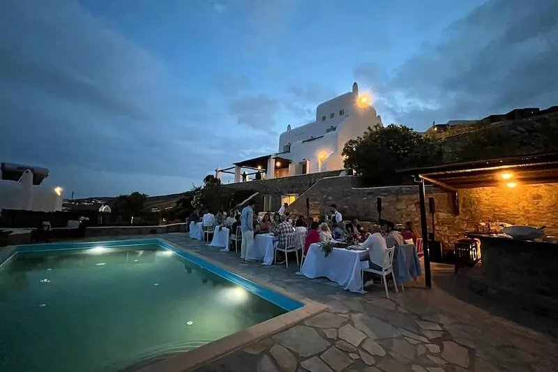 Relax N Experience Our Traditional Villa With Private Pool And 5-star reviews