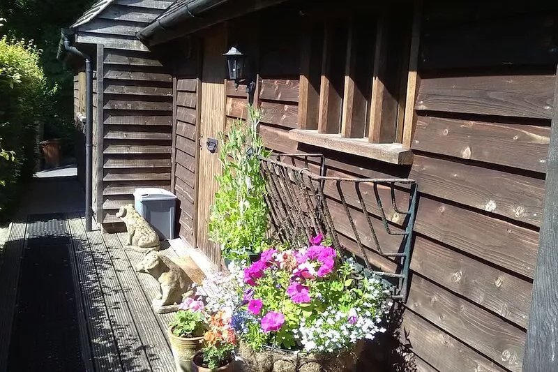 Comfortable Barn, Ashdown Forest, Fantastic Local Pub, Excellent For Walkers