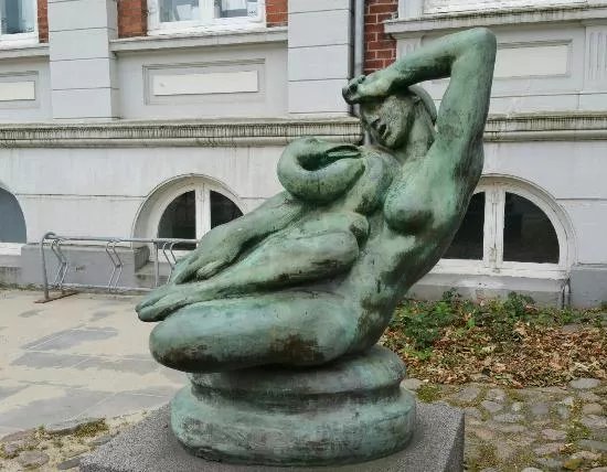 Leda Med Svanen