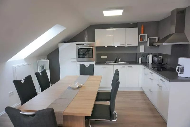 Quiet, family-friendly vacation apartment with balcony in the Rhön