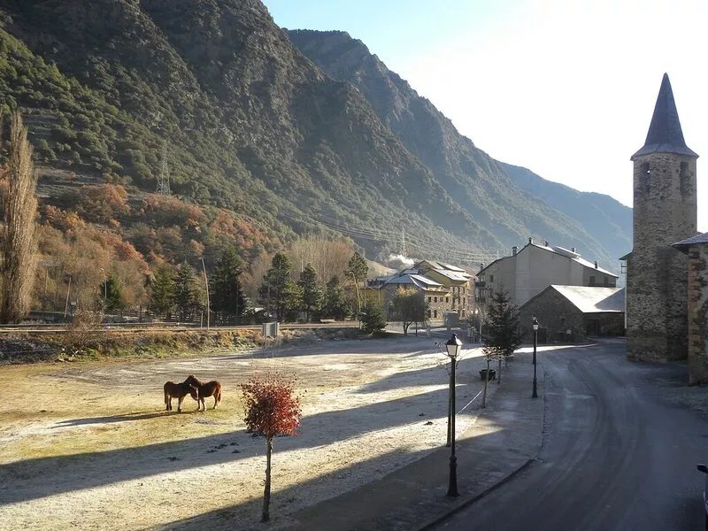 Apartment in Pirineo de LLeida. Cozy and close to activities all year round