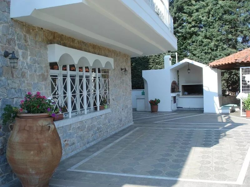 Amazing Luxury Villa with Private Pool and Kid-pool in North Attica
