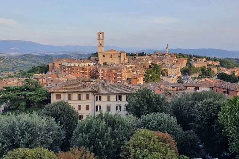 Luxurious Country Villa, large private pool & professional kitchen, near Perugia