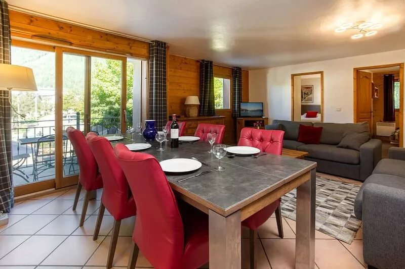 Ginabelle 8 apartment -  an apartment that sleeps 6 guests  in 3 bedrooms