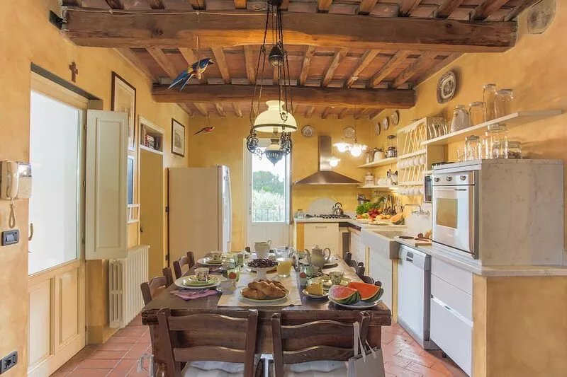 Villa / Independent home in Lucca with 3 bedrooms sleeps 6