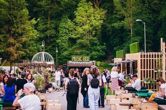 Pop Up Summer Garden