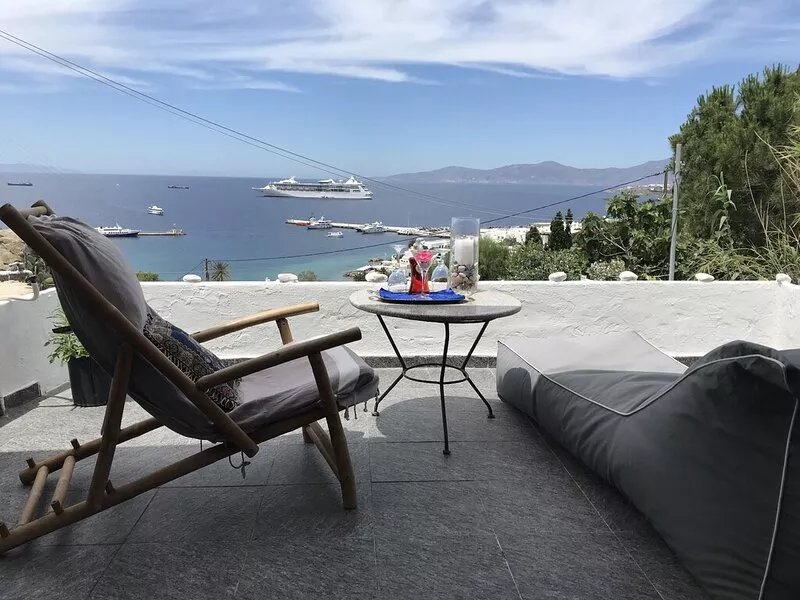 Stay in the Heart of Mikonos City with amazing view in Garden Suite Natasa