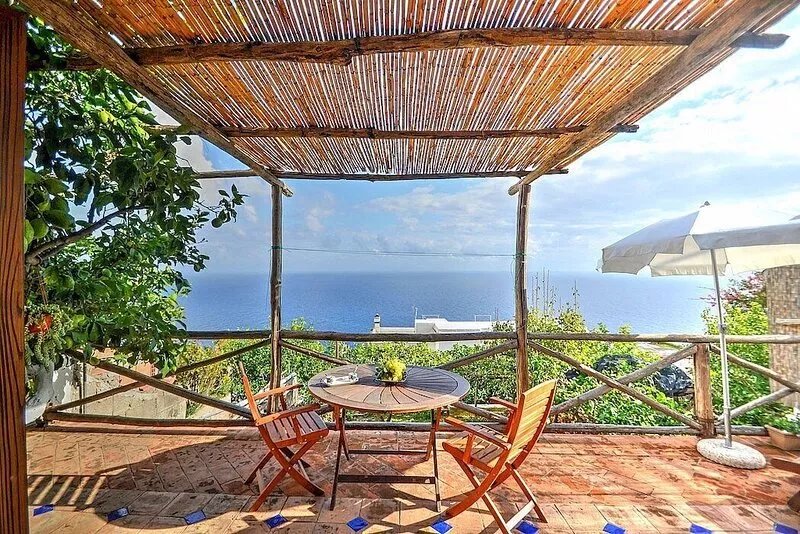 Casa Chicca is a graceful cottage built on the sloping cliff in front of the se