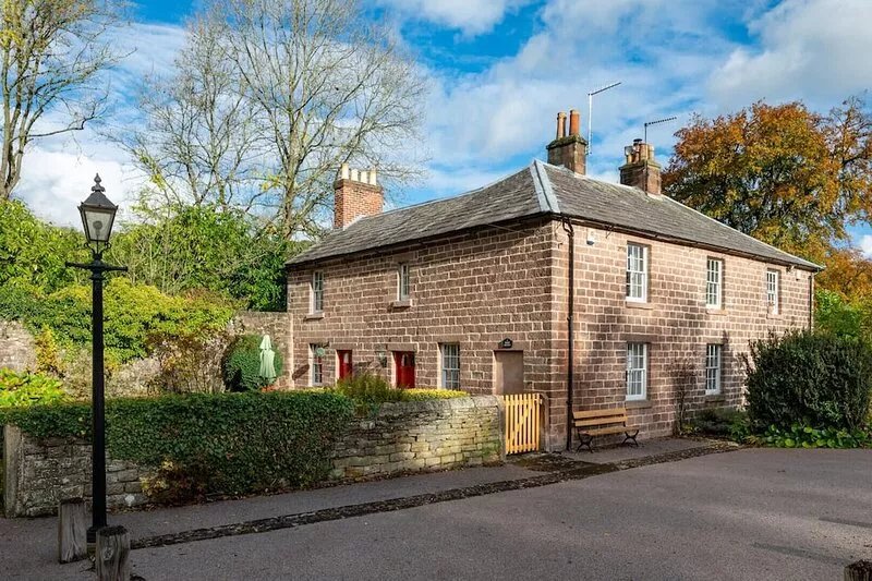 Wharf - Two Bedroom House, Sleeps 4