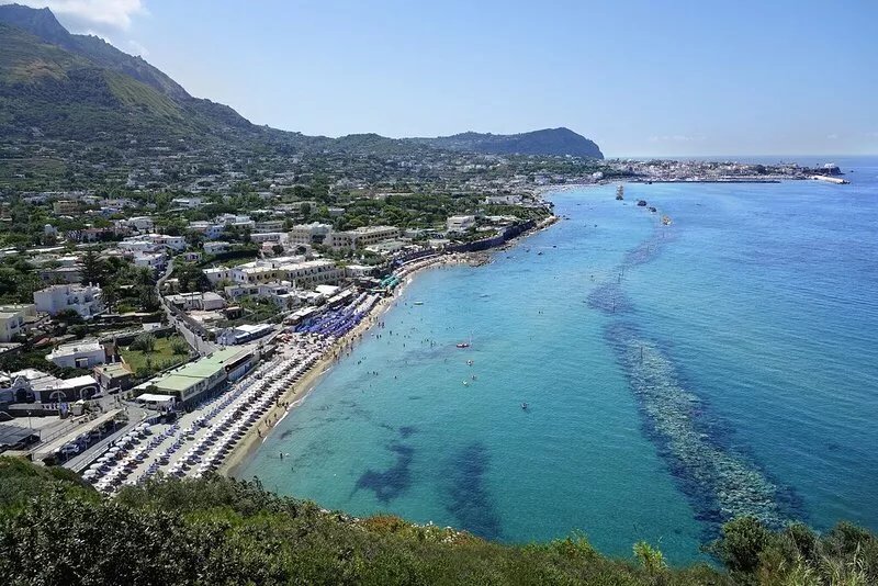 Charming villa surrounded by greenery- Ischia Porto