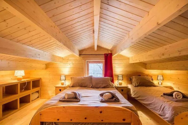 Nordic Lodge TinyHaus sleeps 4-5 with outdoor Jacuzzi , Les Arcs Paradiski