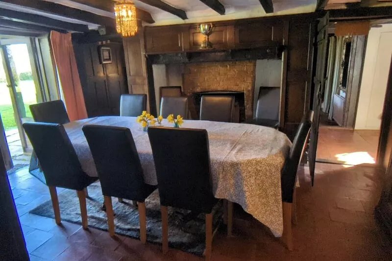 A beautiful 15th century country cottage near Mayfield with stunning views