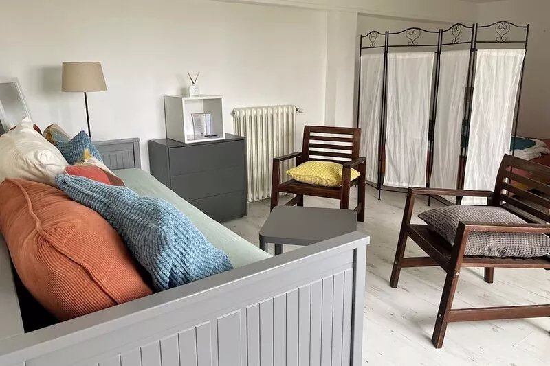 Joli Appartement en rez de Jardin Entre Crozon et Morgat