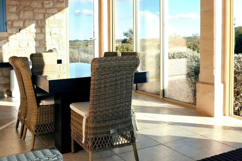 Charming gîte with heated pool on a wine estate in Uzès