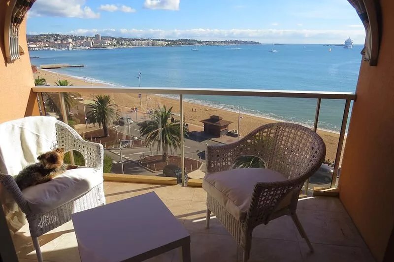 FACING THE BEACH - 8 pers- CLIM- LINGE- WIFI - GARAGE