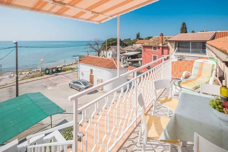 One bedroom apartment near beach Zambratija, Umag (A-2557-b)
