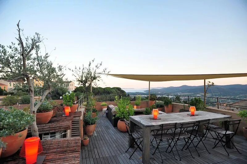 Village House - 55 m ² Rooftop - Stunning sea and islands view  - Rated 5 stars