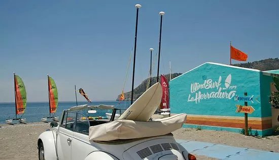 Windsurf La Herradura School & Shop