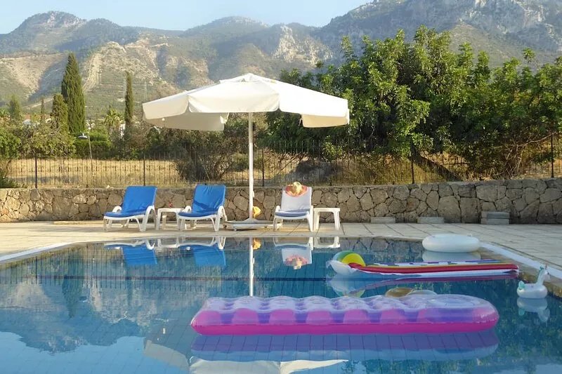 Opulent Villa Escape : Private Crystal - Clear Pool with Breathtaking Views