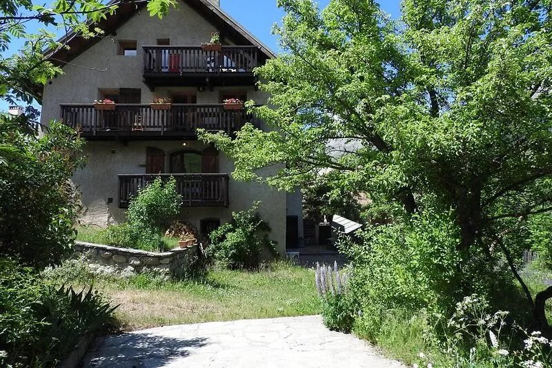 Amazing house for 10 persons at the foot of the ski slopes