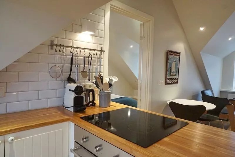 Loft apartment with sea view in centre