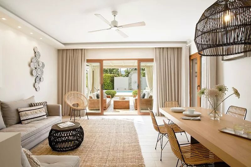 Villa Anna with 4 bedrooms, private pool and hydrospa. 20%  FOR 03