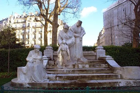 Square Boucicaut