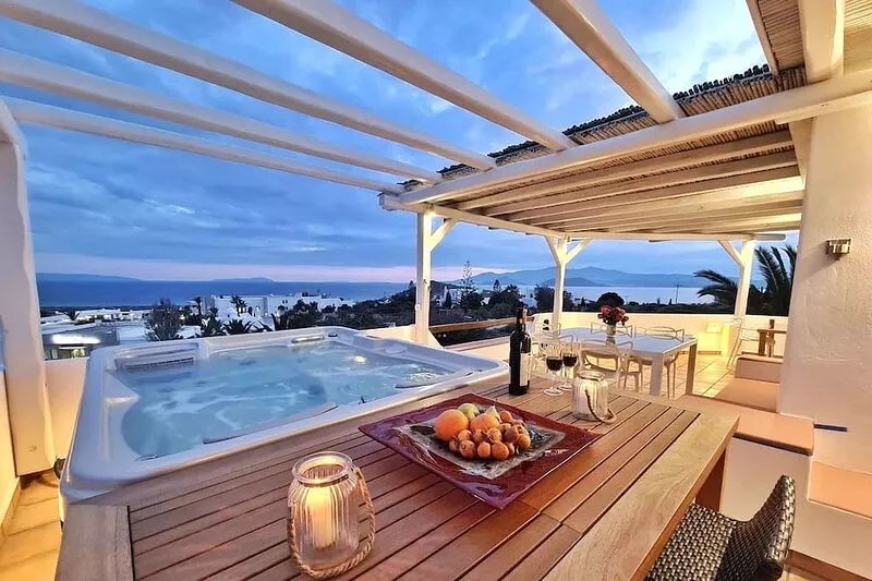 VILLA PARI MANDA - Enormous 3 Levels Villa Private Pool Jacuzzi & BBQ Sea View