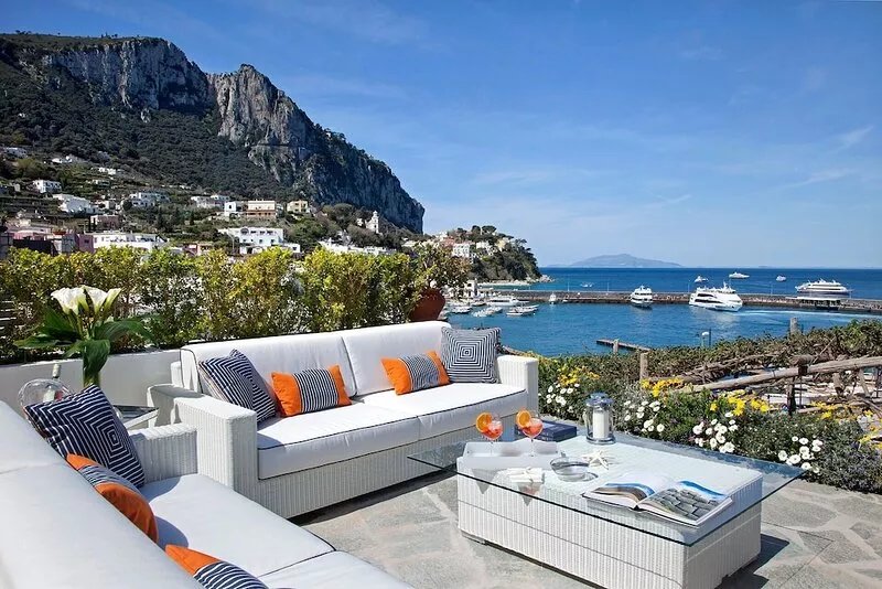Villa Vesuvio at Fortino Capri A TERRACE ON THE SEA 10 MIN FROM THE PIAZZETTA