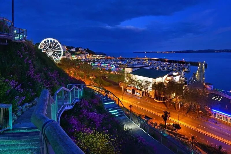 Vomero Holiday Apartments - Vomero apartment - 2 guests - sea views & parking