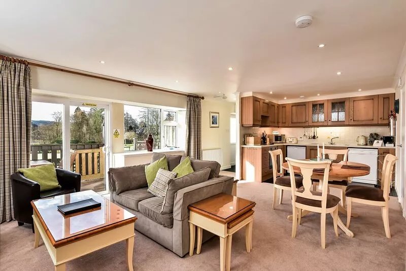 Coachmans East -  a cottage that sleeps 6 guests  in 2 bedrooms
