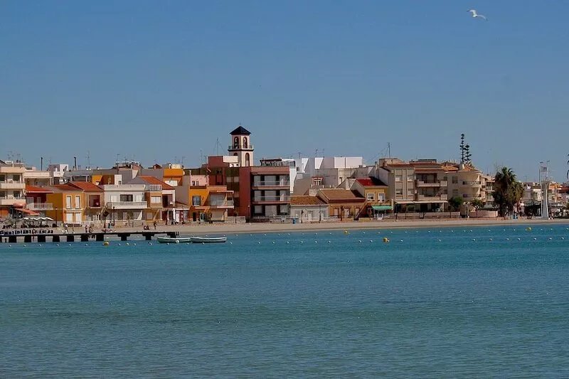 Los Alcazares, 3 Bedroom Villa with communal pool on the Albatros complex