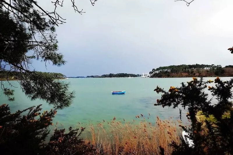 Tyte Mouette garden level enclosed / sea 200 m'away