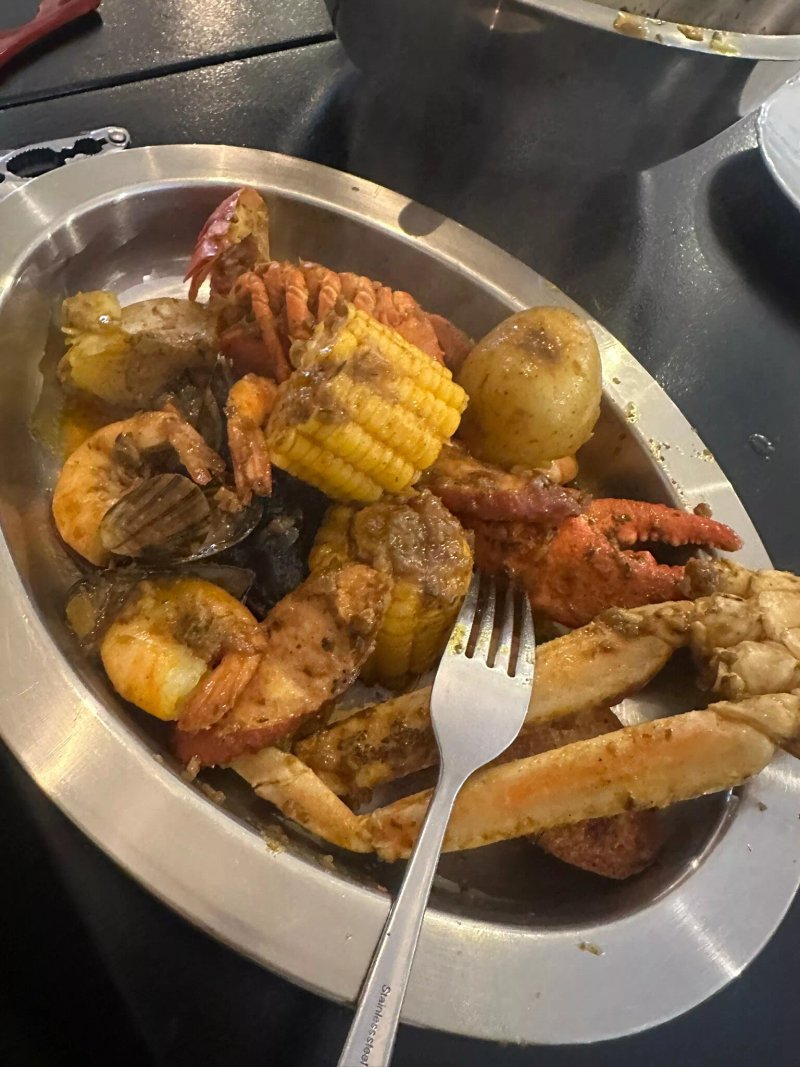 Jas-licking Seafood Boil Restaurant