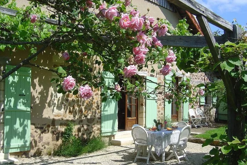 Freestanding House With Private Garden In The Green Heart Of France