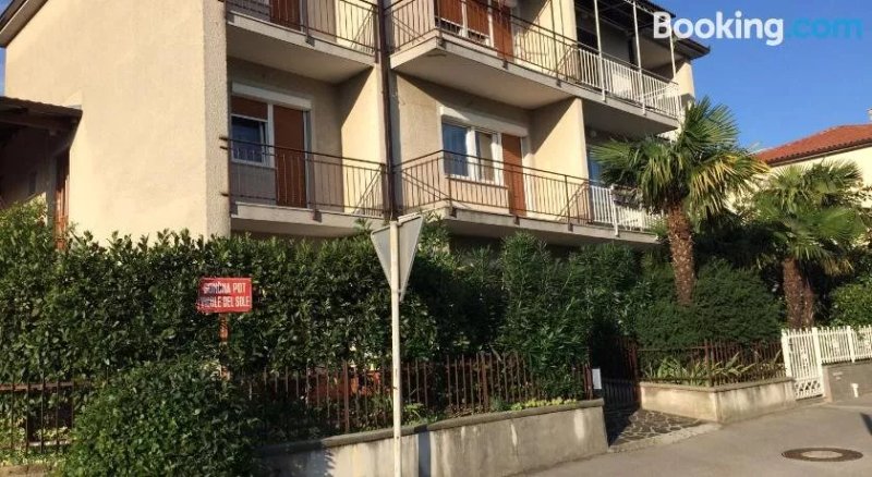 Rooms and Apartment Lia