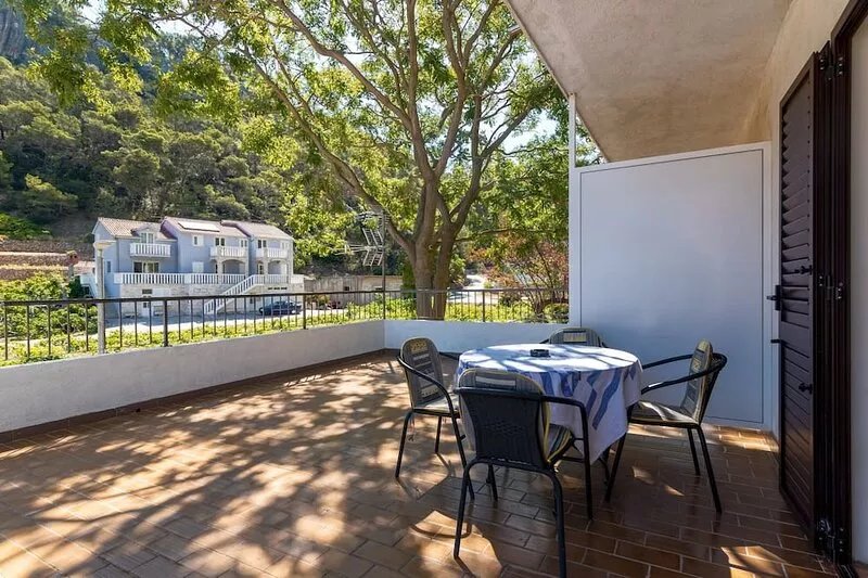 One bedroom apartment with terrace and sea view Cove Vela Stiniva, Hvar