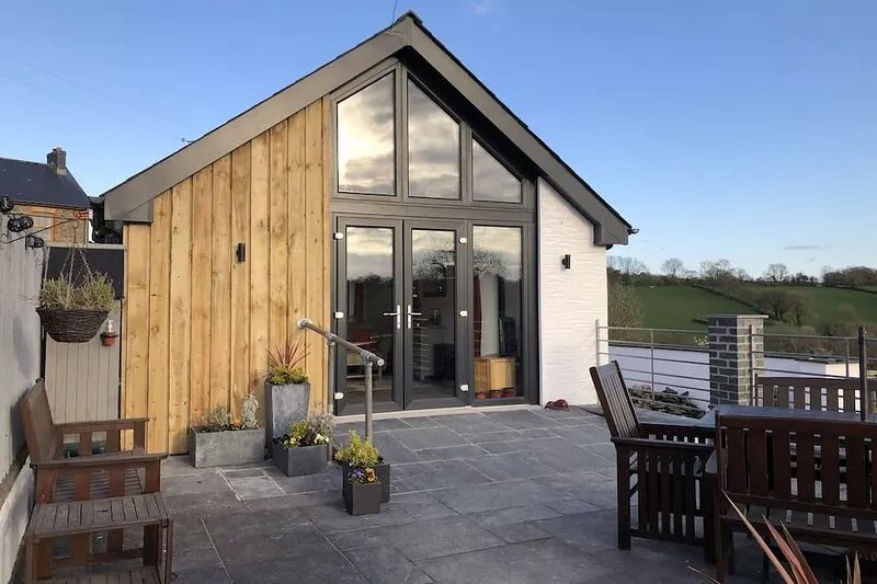 Self Catering Cottage Set In Countryside Near Carmarthenshire