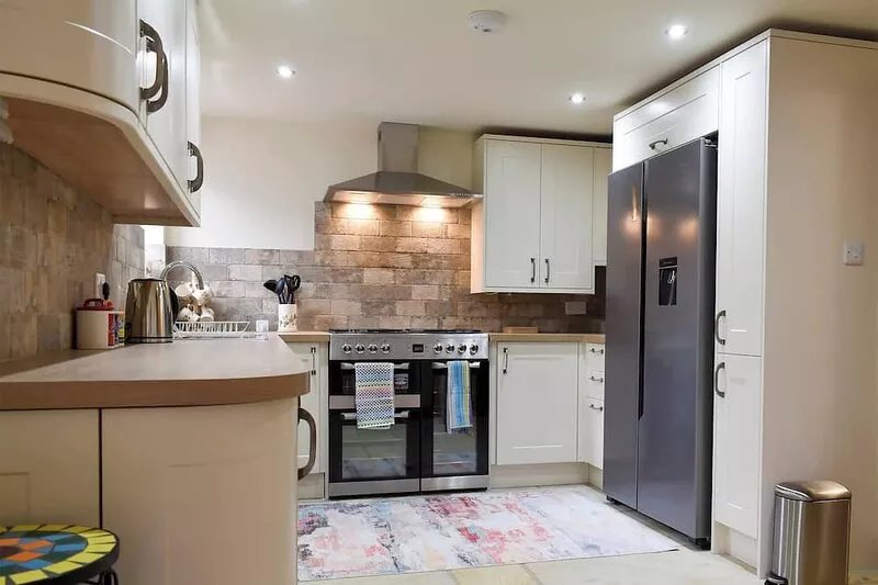 2 bedroom accommodation in Loxely, near Sheffield