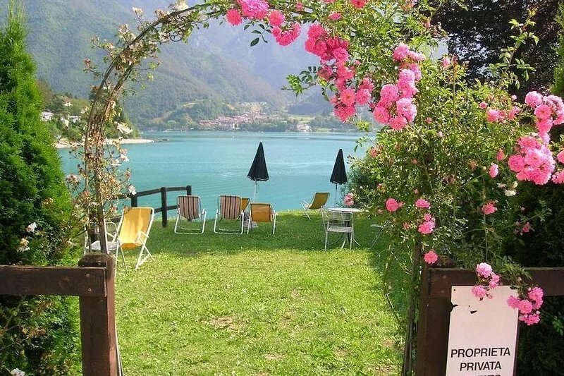 Ledro, PUR area 65 sqm 2 rooms 5 places, Separate entrance 200 mt from the lake