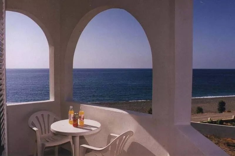 Makrigialos: big family apartment, 2 bedrooms, sea views, WiFi